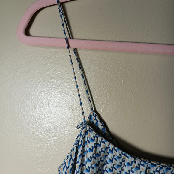 Vince 100% silk dress. White,orange,and blue print. Maxi dres - Picture 3 of 6